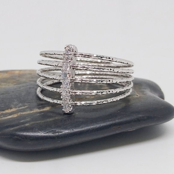 NEW S925 Wire CZ Bar Ring Size 8 - Picture 4 of 6